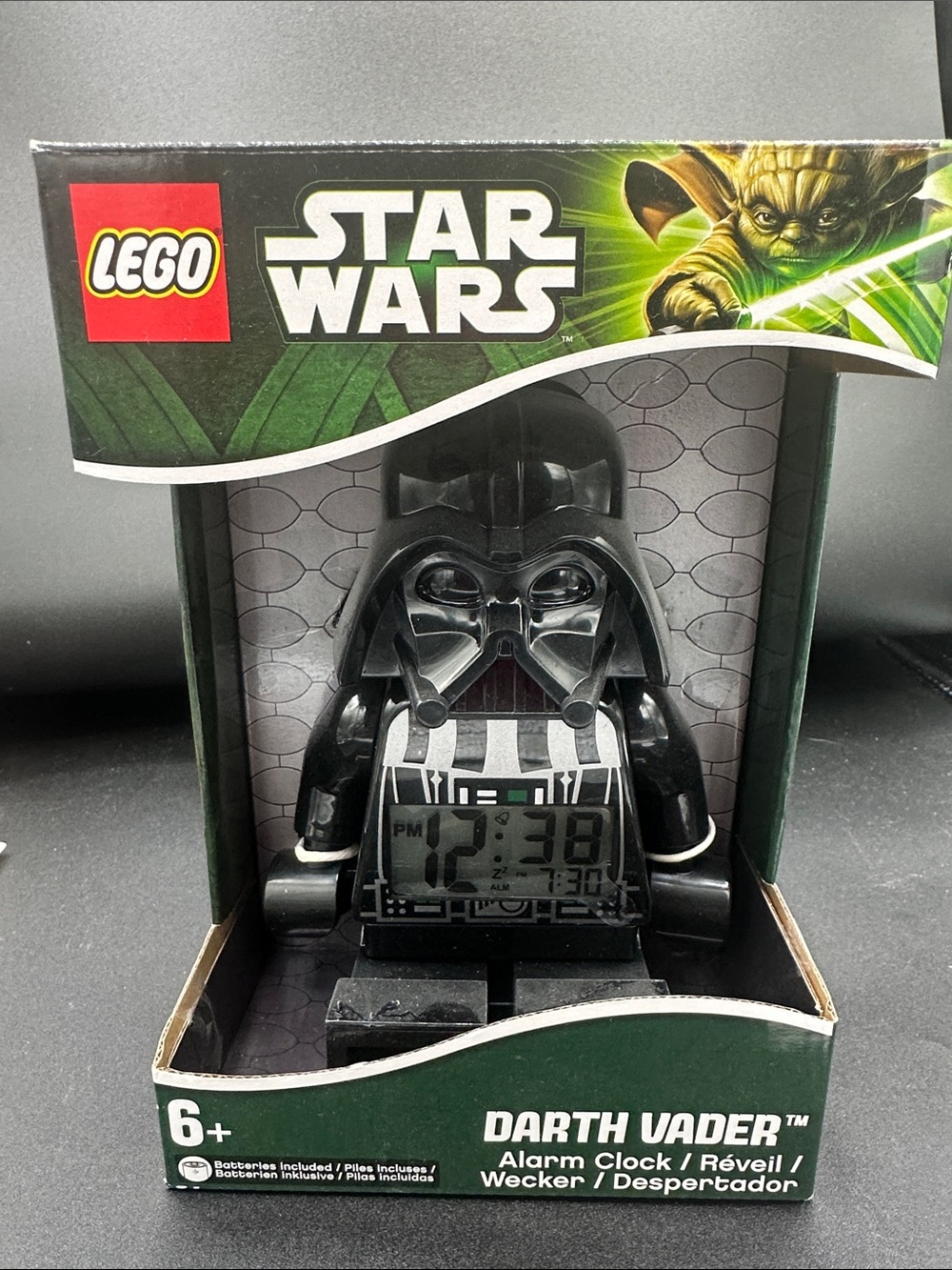NWT 9002113 Lego Star Wars Darth Vader Black Digital Minifigure Clock